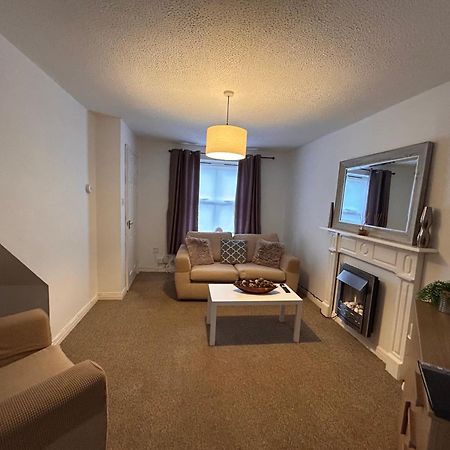 Bluebell House 2 Bedroom With Parking And Garden Сканторп Екстер'єр фото